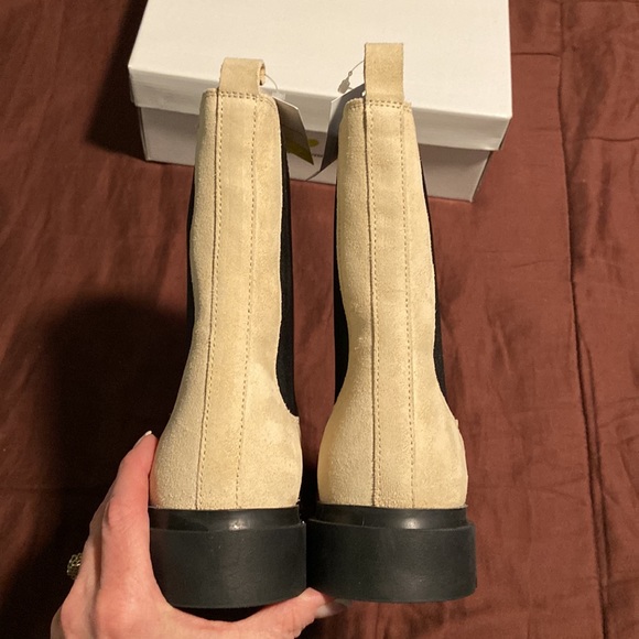 Leather Slip On Booties by Cruza Tendencia Brand. NWT! - Picture 12 of 16